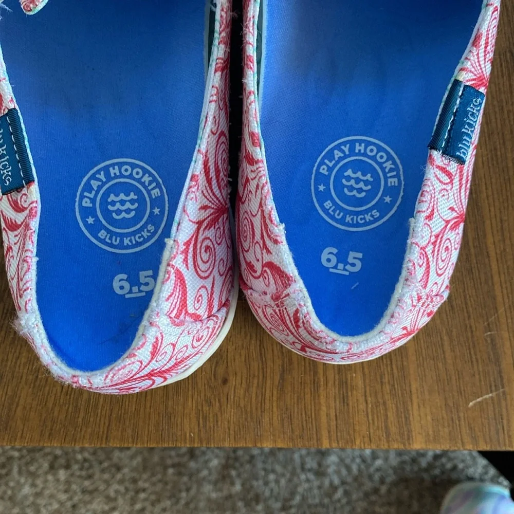 Blu Kicks Play Hookie Slip On Red & White Shoes, Fish On Soles, Women’s 6.5